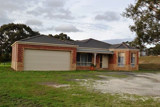 13 Roditis Avenue, Broadford VIC 3658, Broadford - Image 1