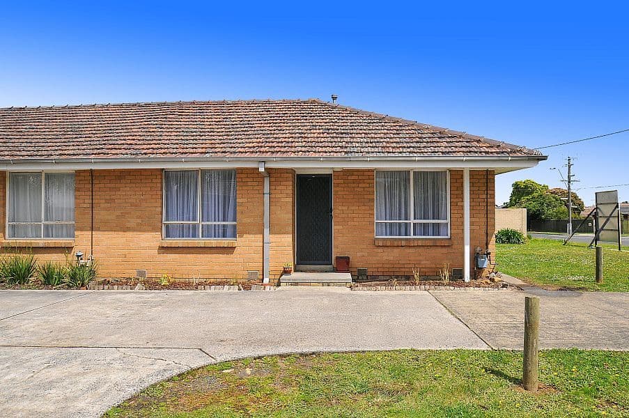 99 Scoresby Road, BAYSWATER VIC 3153, Bayswater - Image 1