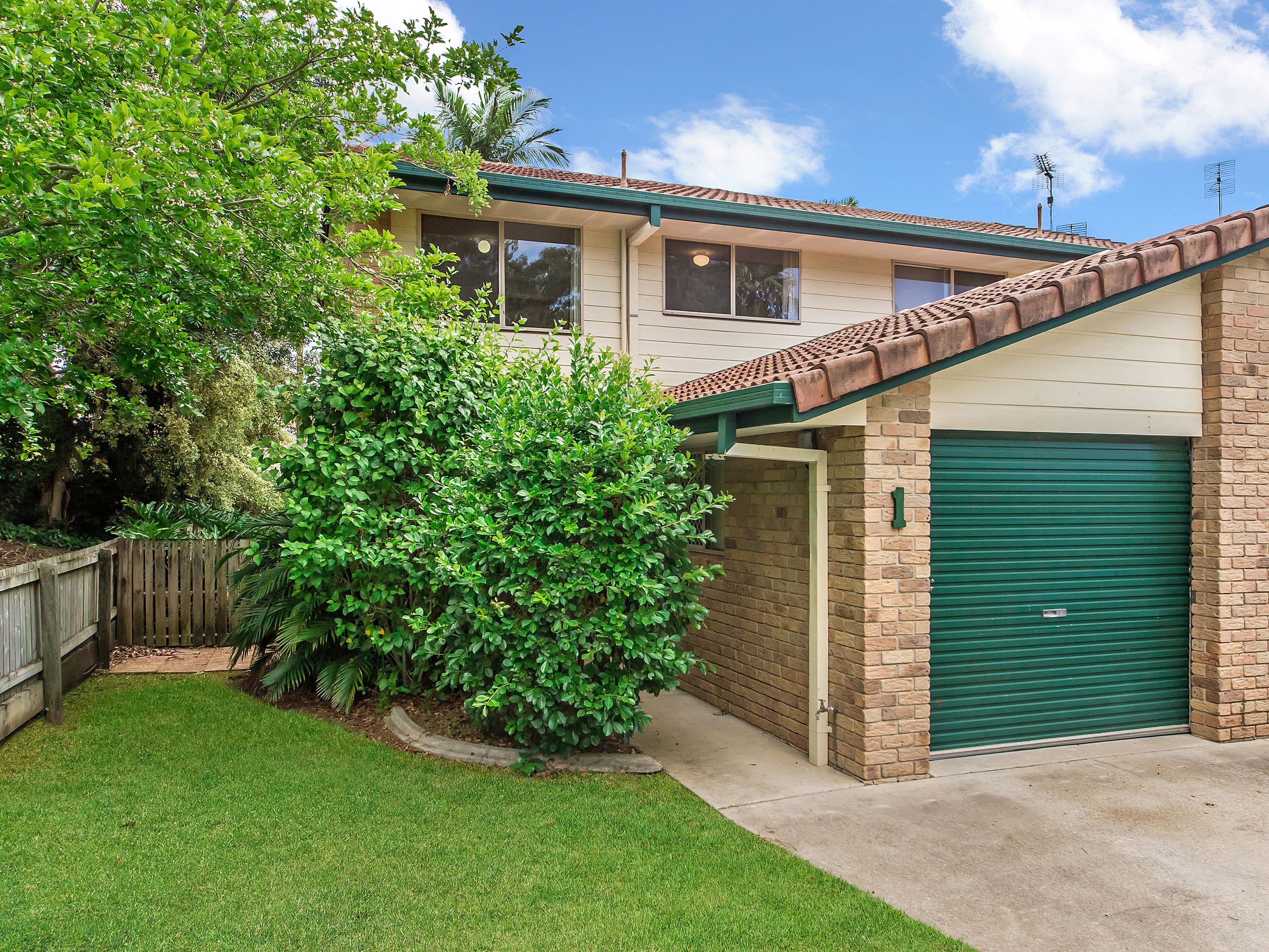 8 West King Street, Southport QLD 4215, Southport - Image 1
