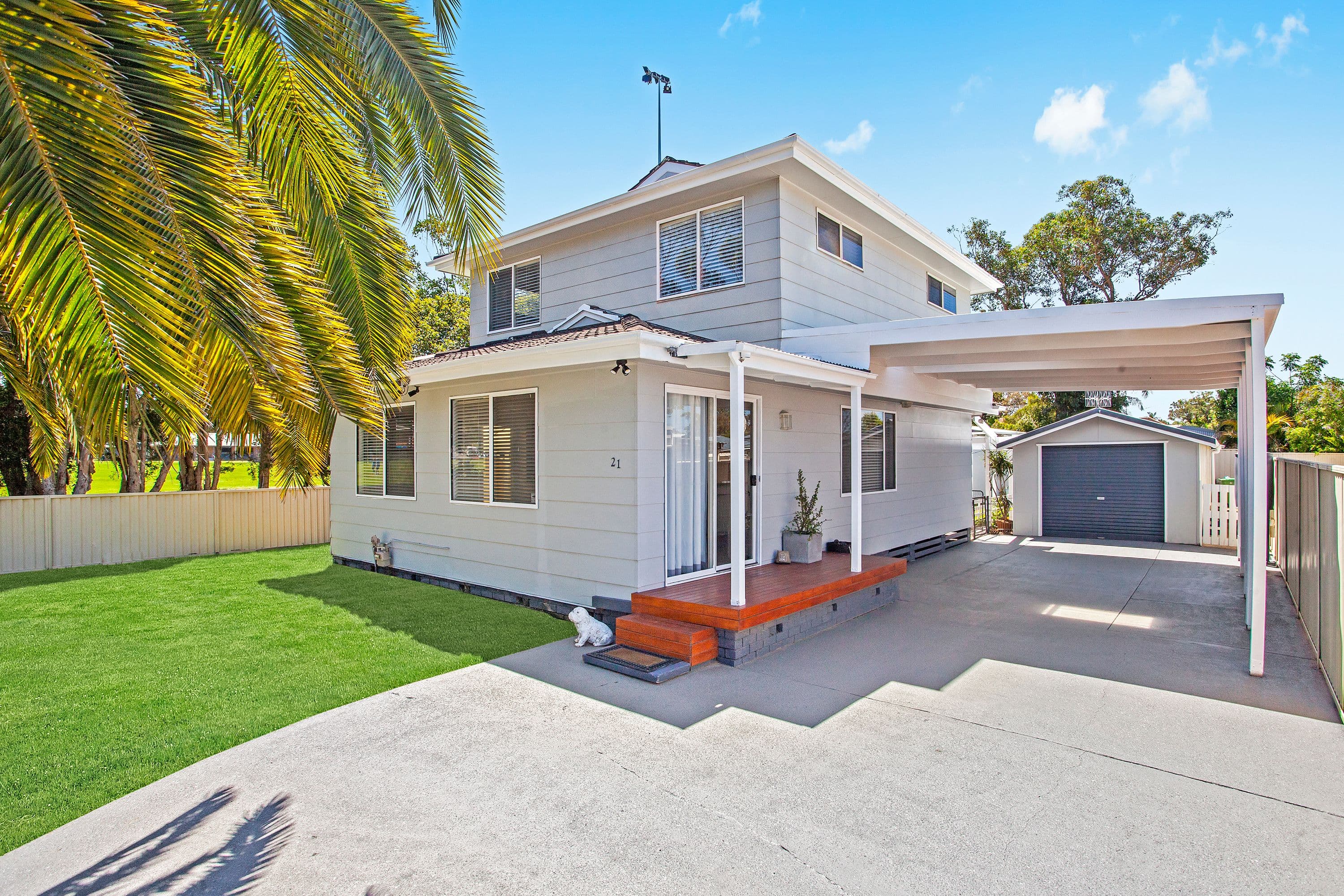 21 Erin Avenue, Berkeley Vale NSW 2261, Berkeley Vale - Image 1
