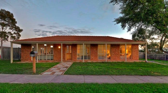 11 Alida Court, FERNTREE GULLY VIC 3156, Ferntree Gully - Image 1