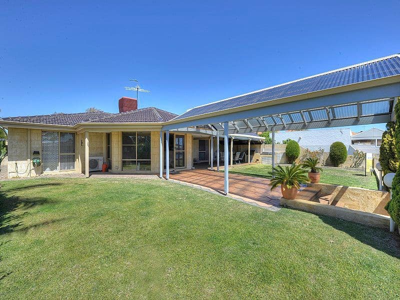 44 Waterside Drive, DUDLEY PARK WA 6210, Dudley Park - Image 1
