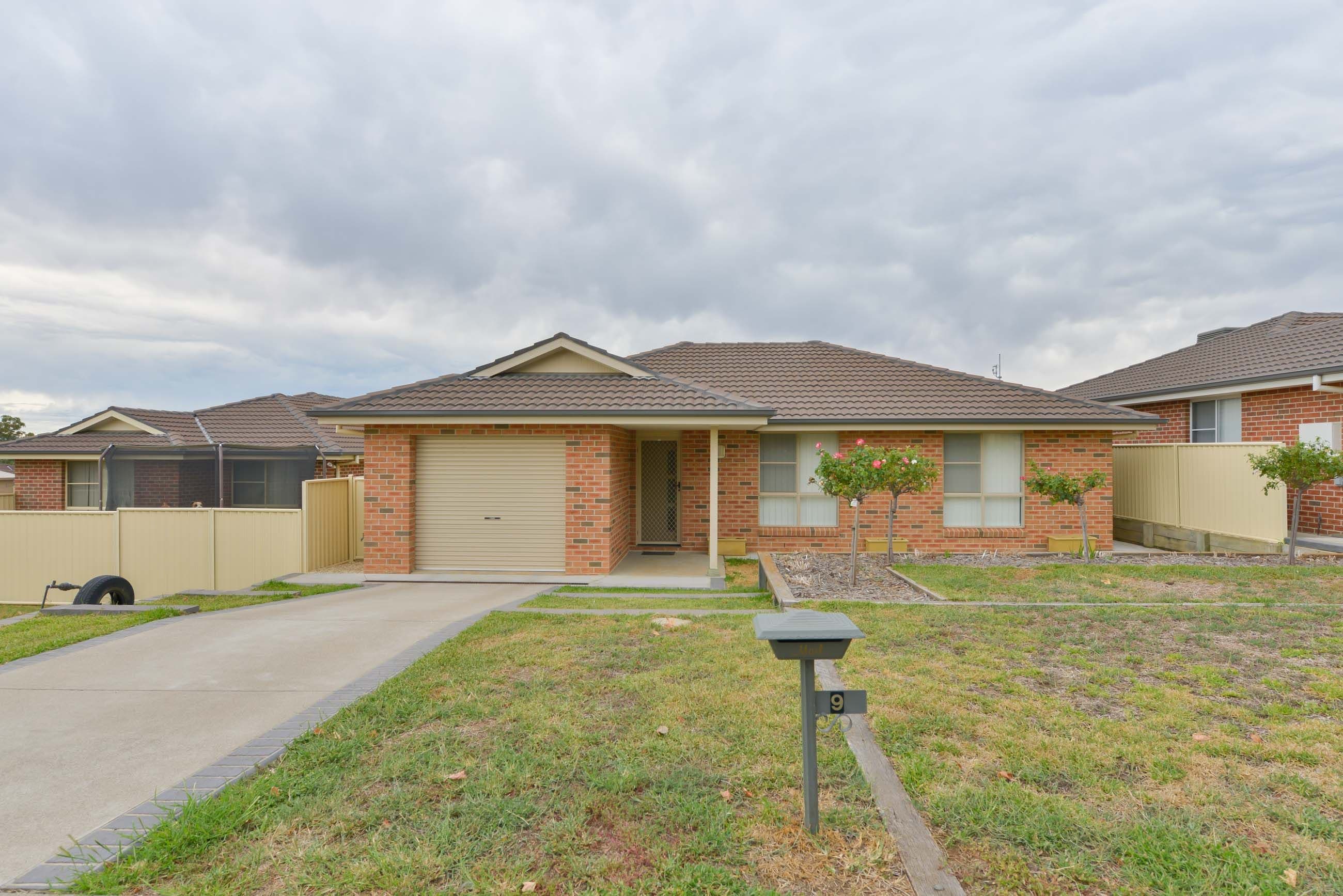 9 Karenvar Avenue, Calala - Image 1