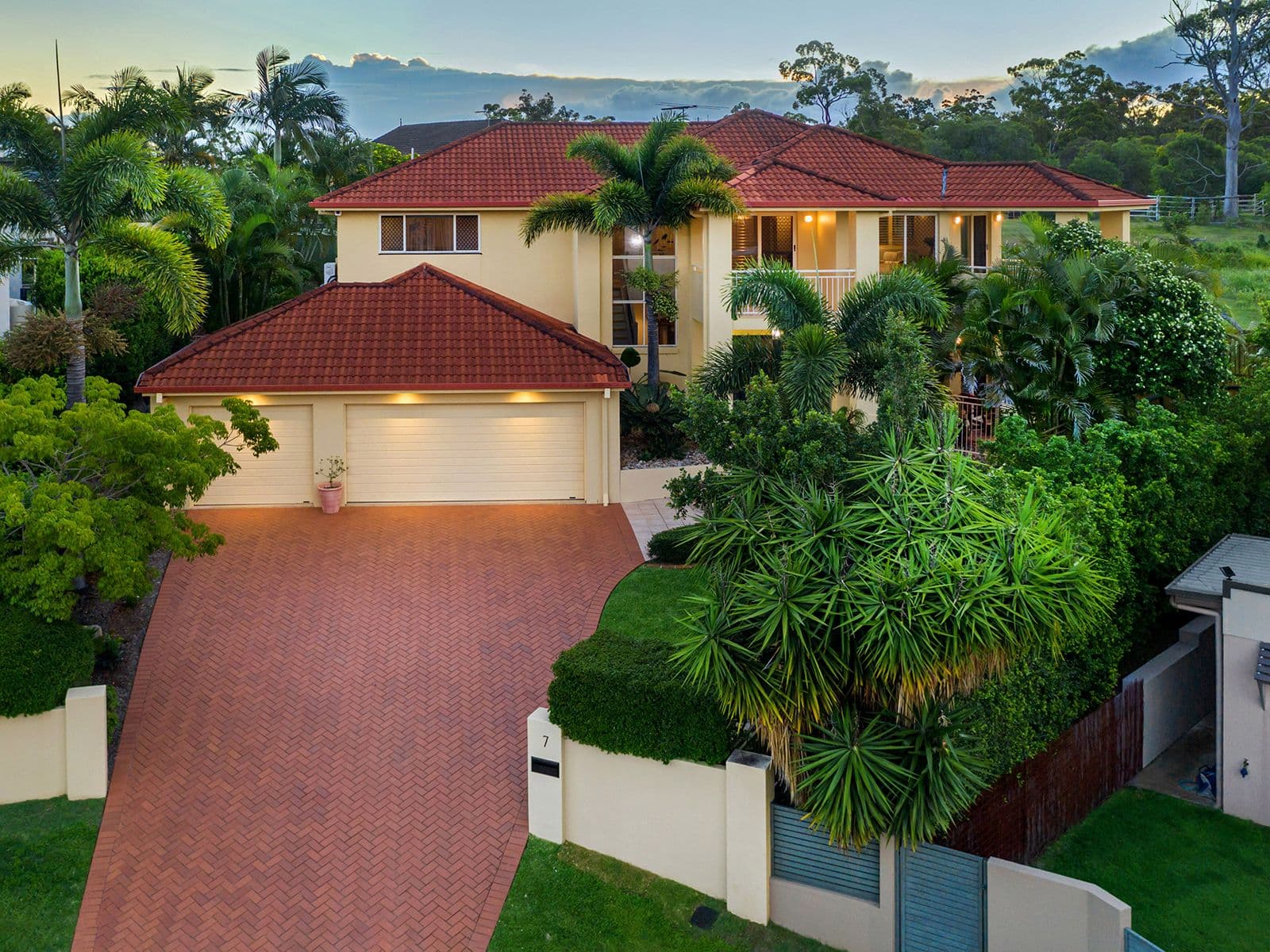 7 Wilga Court, Bridgeman Downs QLD 4035, Bridgeman Downs - Image 1