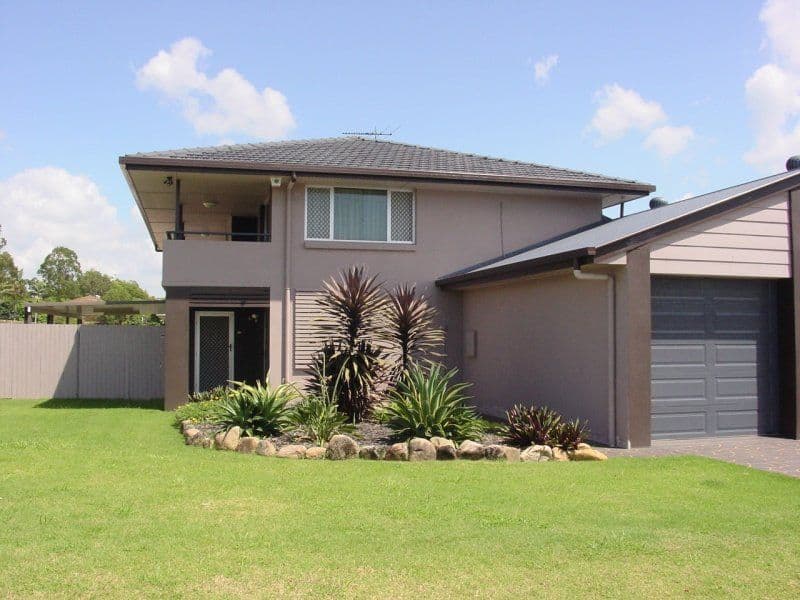 21 Antipodes Close, Castaways Beach - Image 1