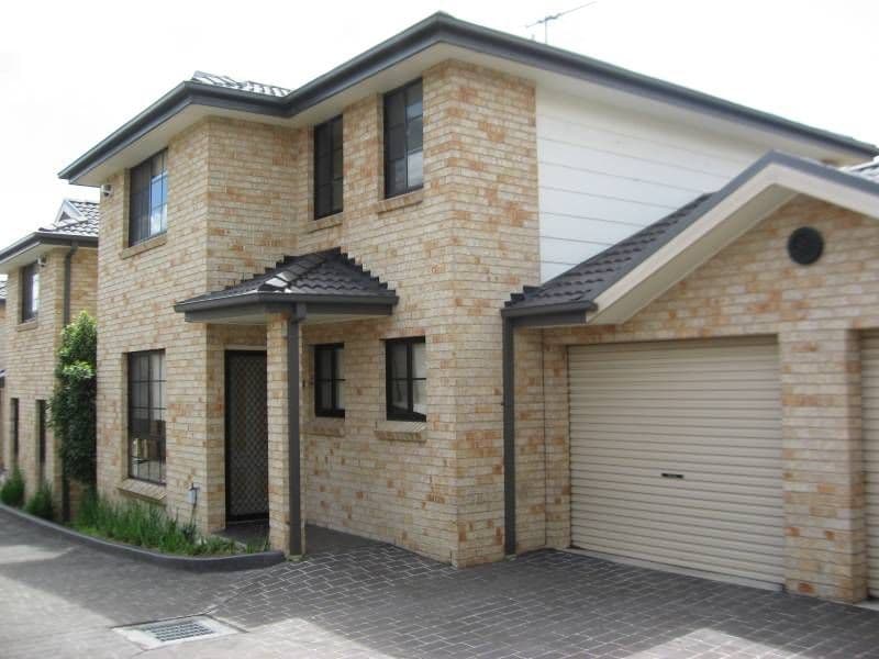 21-23 Oxford Street, SMITHFIELD NSW 2164, Smithfield - Image 1