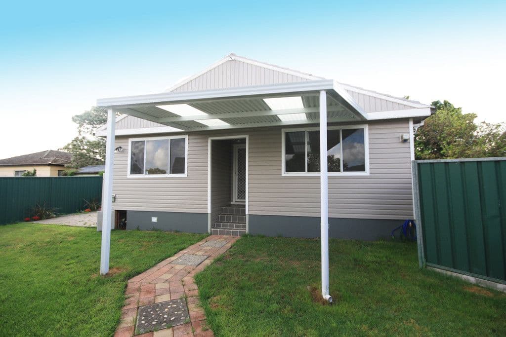 12 Argyle Place, Macquarie Fields - Image 1