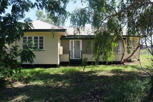 17 Garden Street, Blackall QLD 4472, Blackall - Image 1