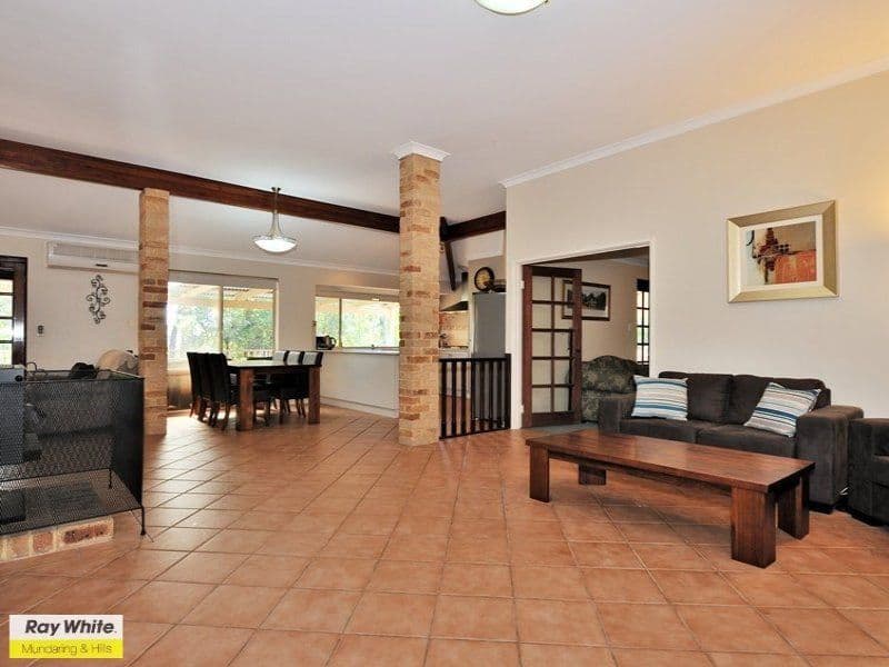 5 Clipson Crescent, MUNDARING WA 6073, Mundaring - Image 1