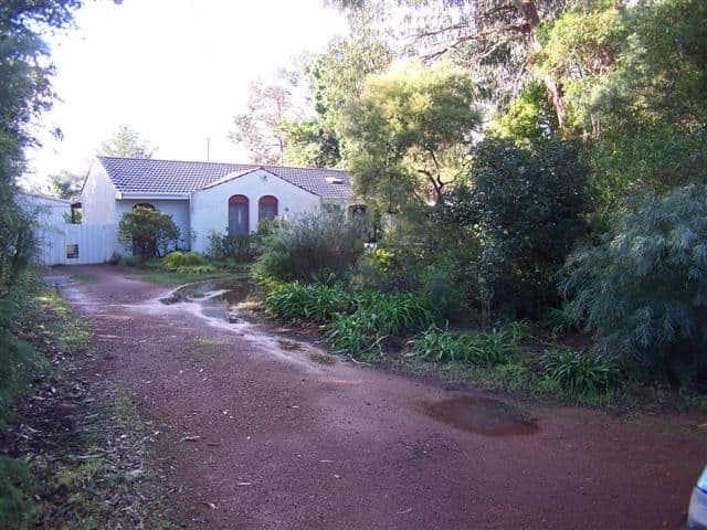 212 Grove Road, LESMURDIE WA 6076, Lesmurdie - Image 1