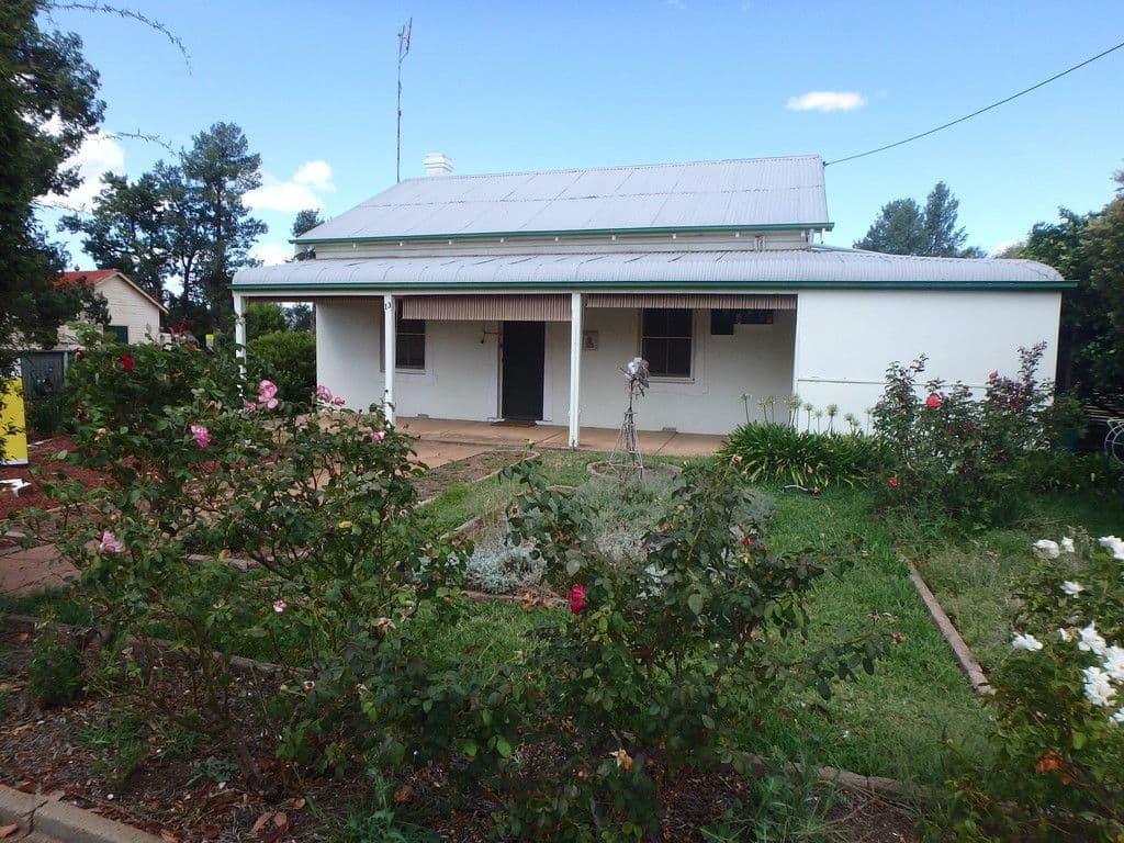 13 Reid Street, Ariah Park - Image 1