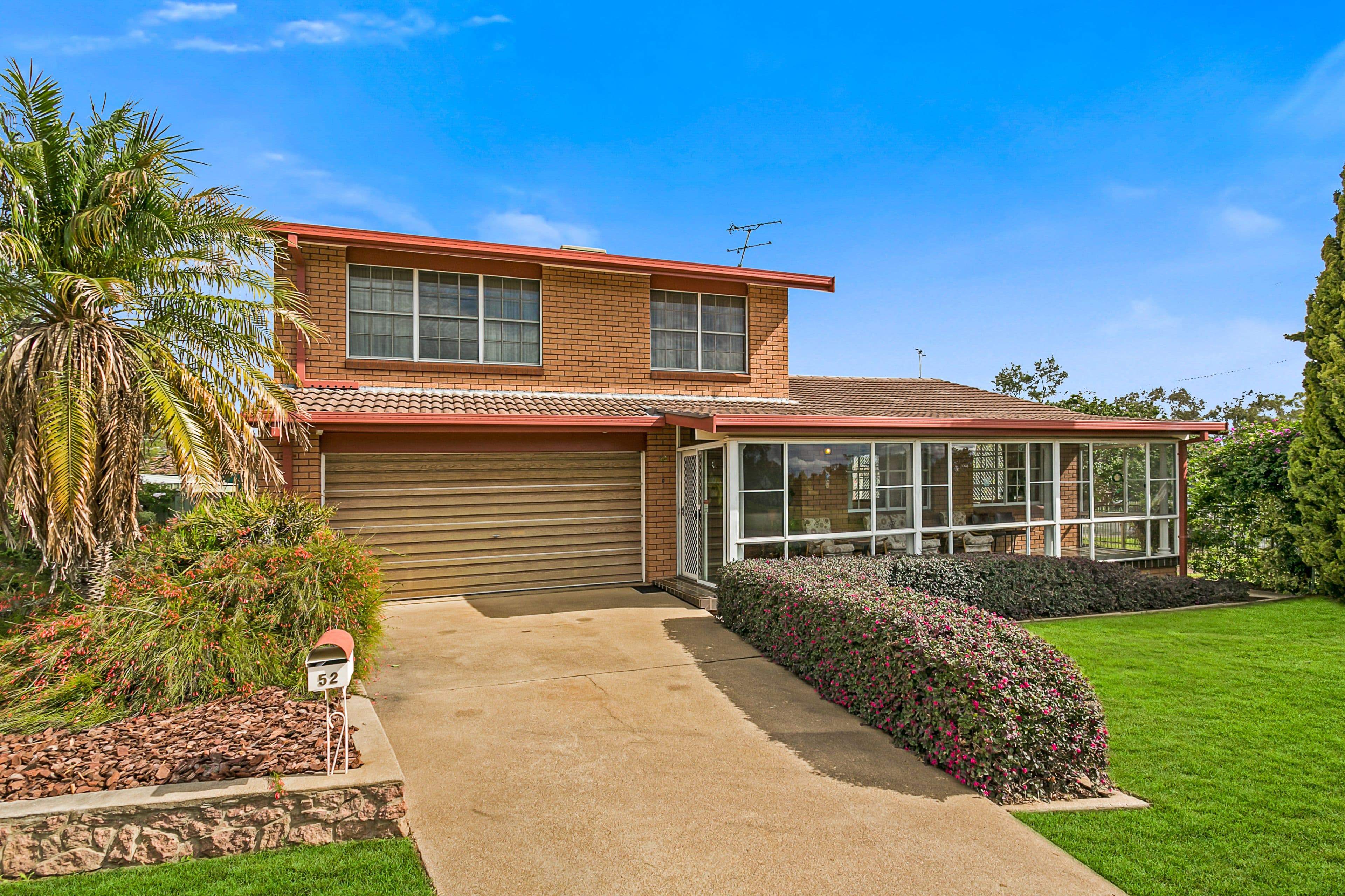 52 Kent Street, Tamworth NSW 2340, Tamworth - Image 1