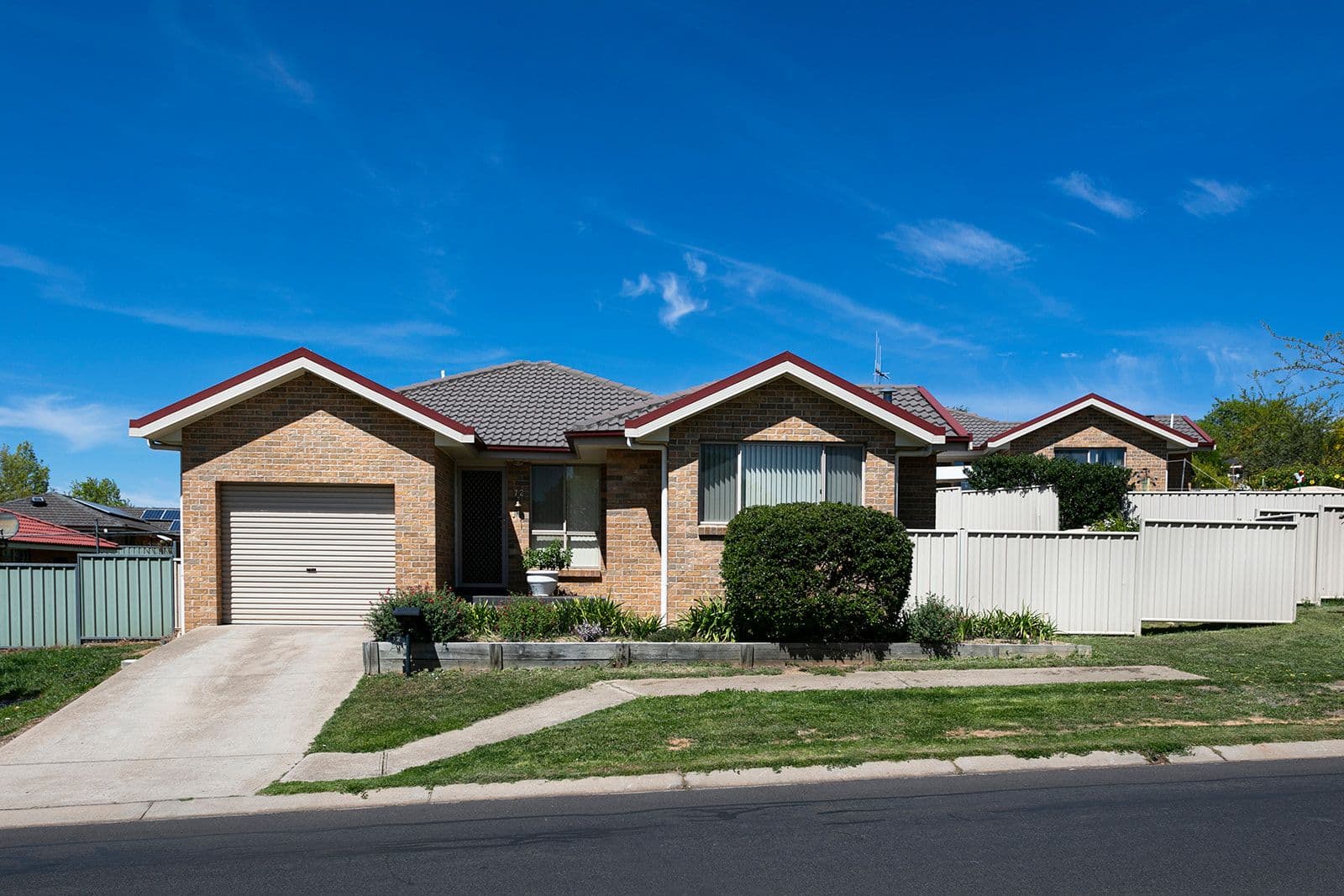 72 Amana Circuit, Orange - Image 1