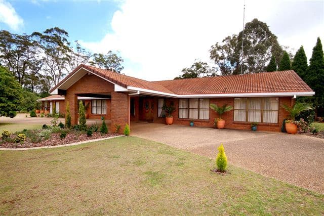 7 Golf Course Drive, MIDDLE RIDGE QLD 4350, Middle Ridge - Image 1