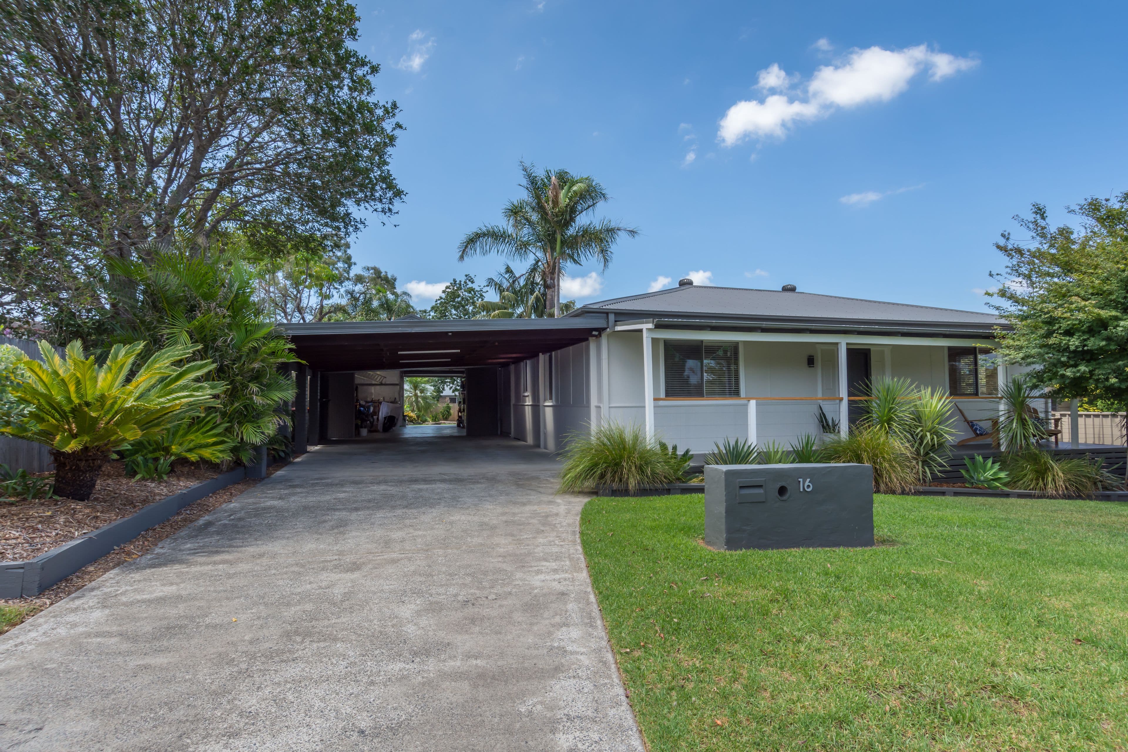 16 Tallayang Street, Bomaderry - Image 1