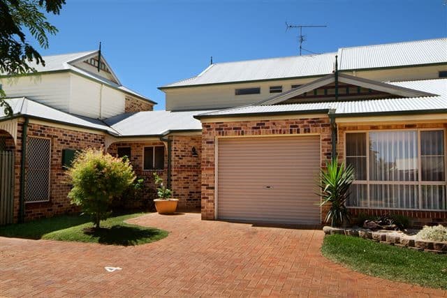 1 Stockton Court, CENTENARY HEIGHTS QLD 4350, Centenary Heights - Image 1