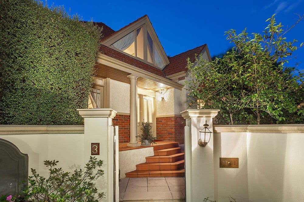 5 Carn Avenue, IVANHOE VIC 3079, Ivanhoe - Image 1