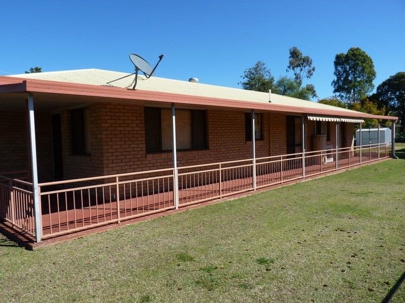 2 Aubigny Road, OAKEY QLD 4401, Oakey - Image 1