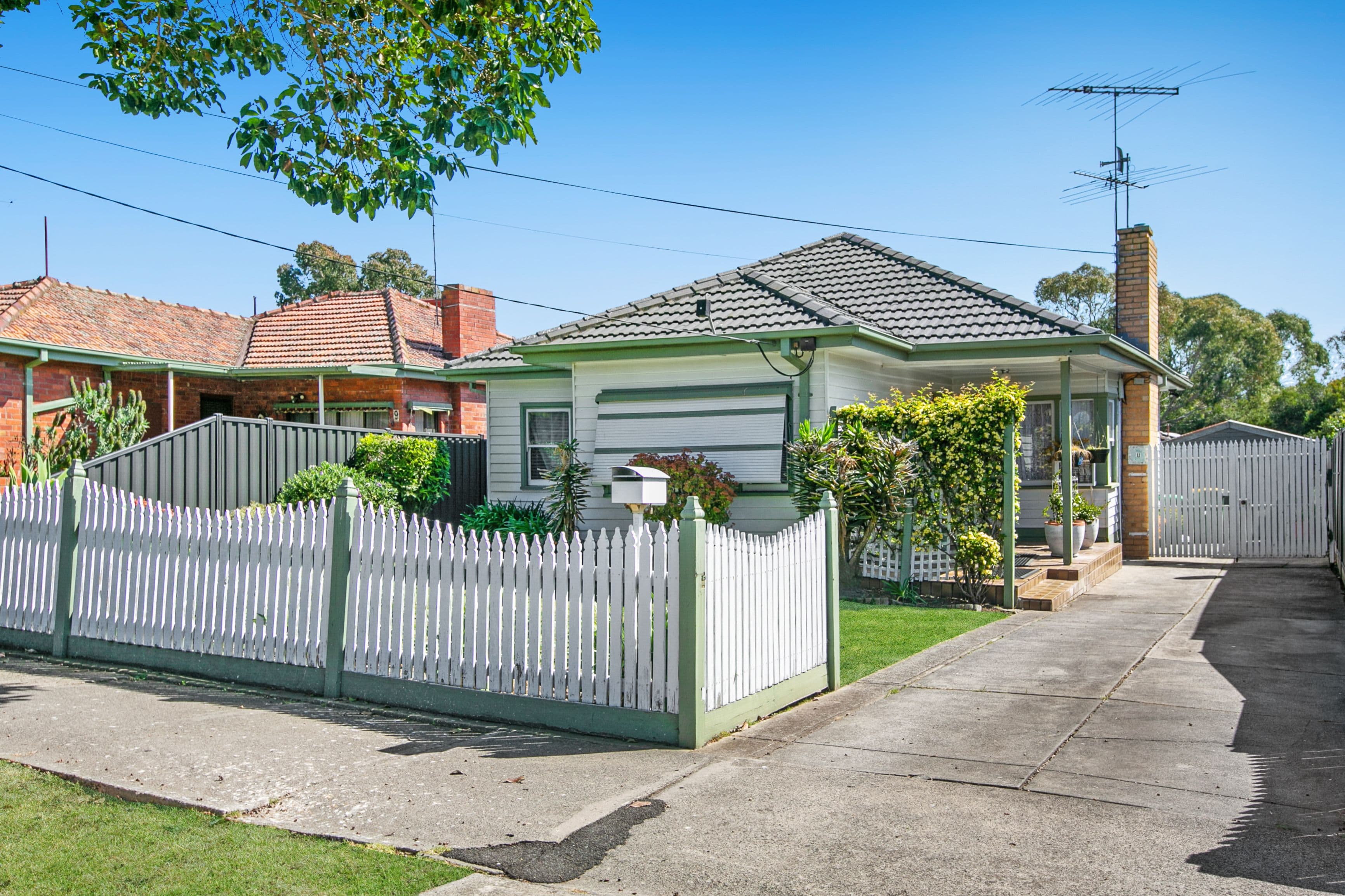 11 Mcfadzean Avenue, Reservoir VIC 3073, Reservoir - Image 1