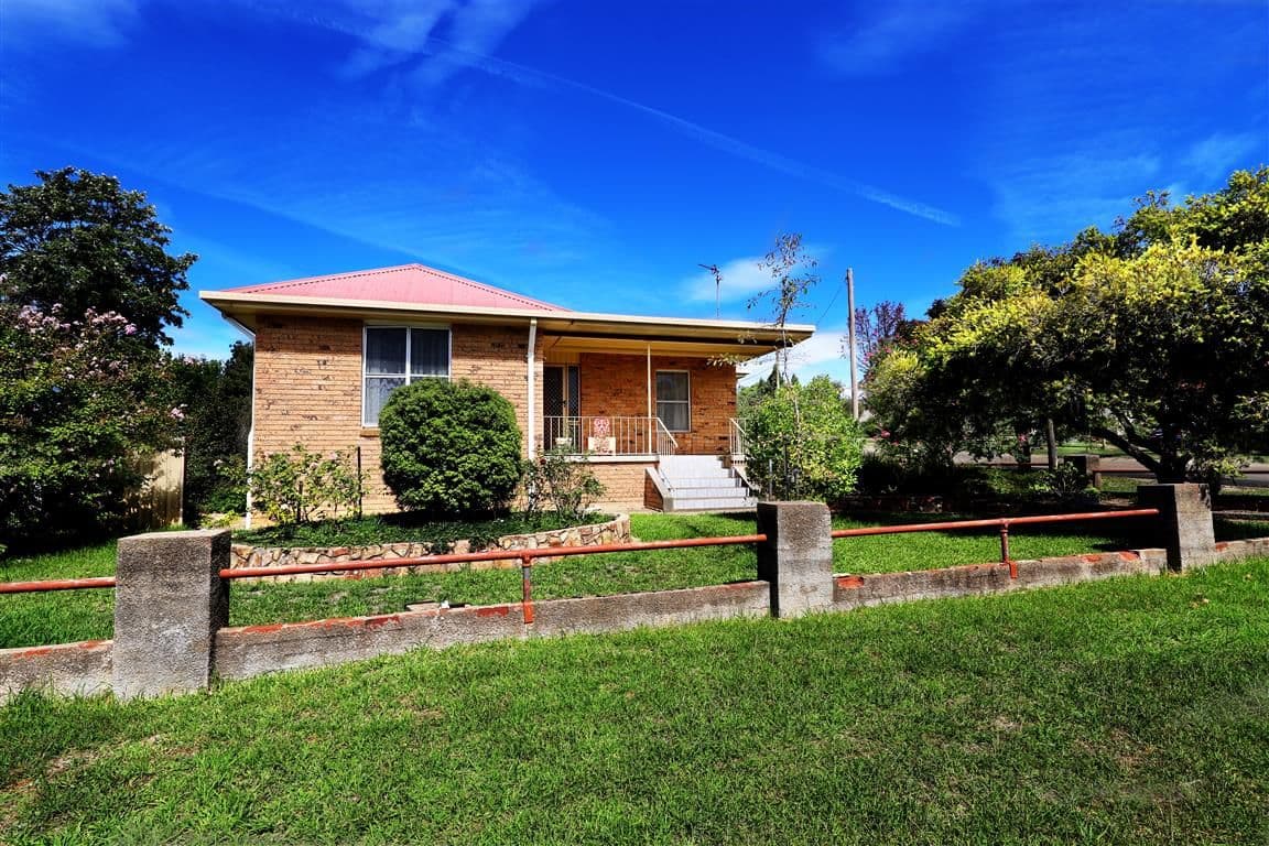 10 Colwell Street, Tumut NSW 2720, Tumut - Image 1