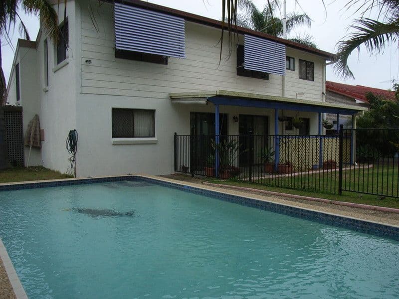 MOUNT WARREN PARK QLD 4207, Mount Warren Park - Image 1