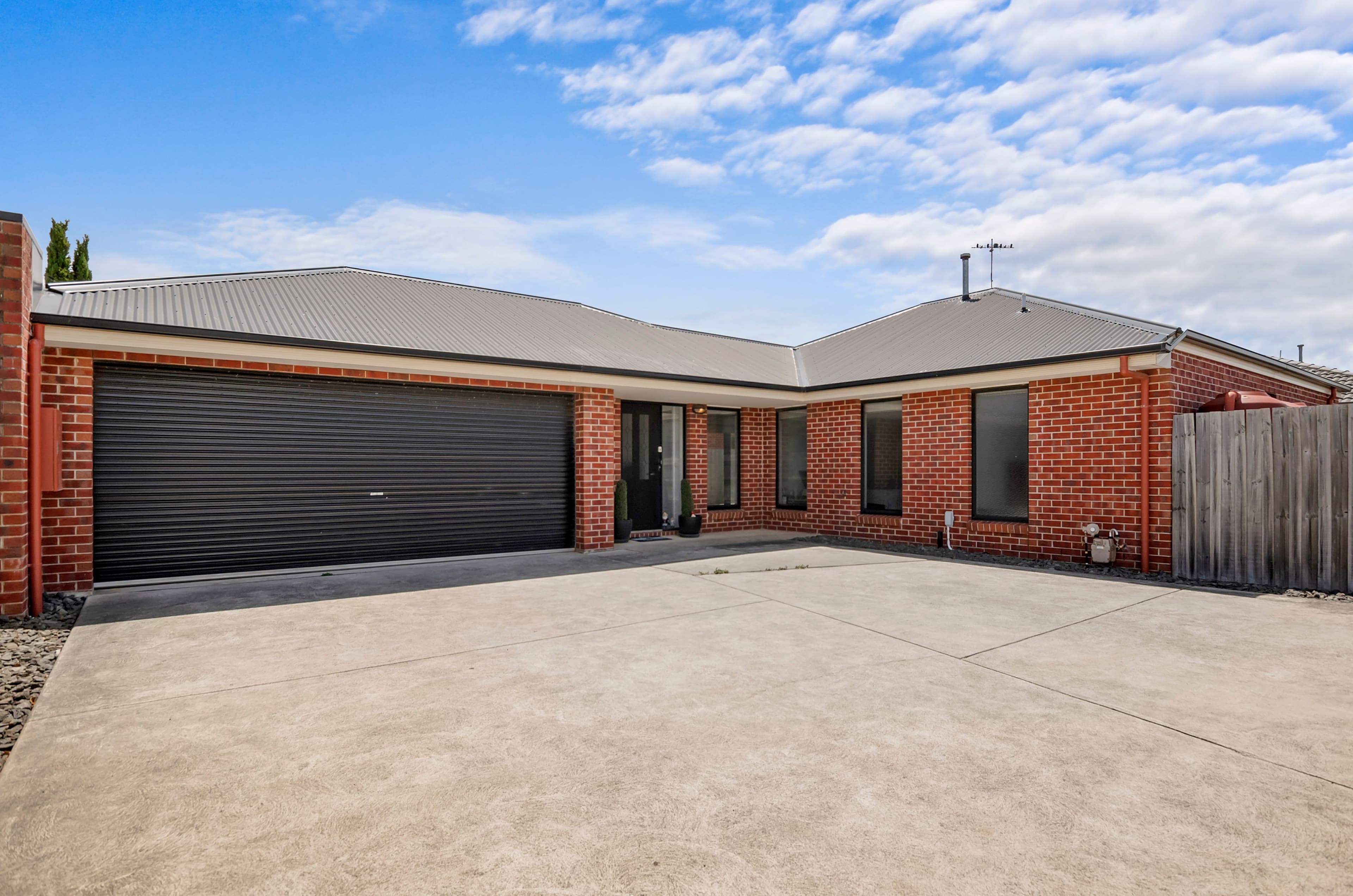 11 Martin Place, Warrnambool VIC 3280, Warrnambool - Image 1