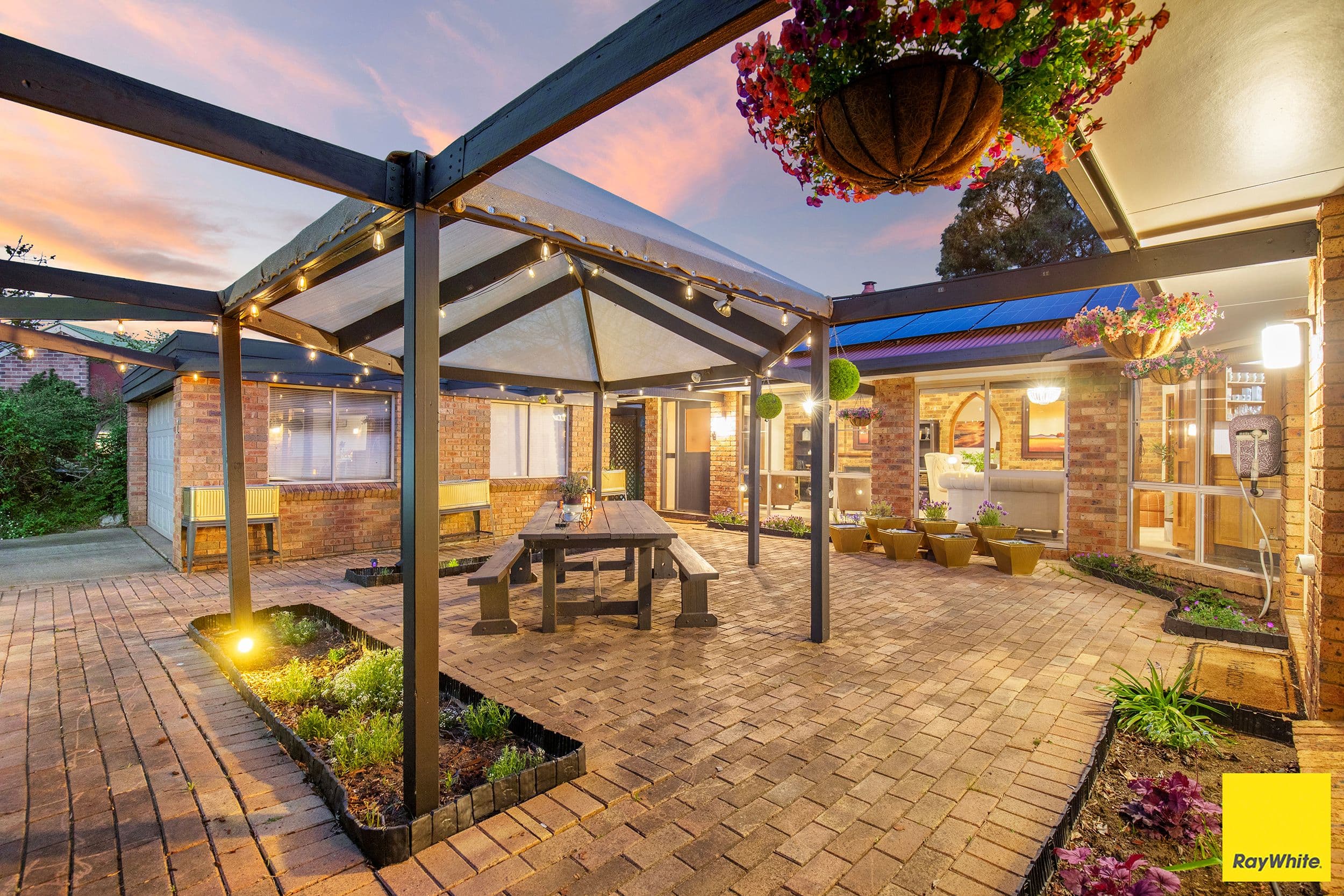 7 Napier Court, Armidale NSW 2350, Armidale - Image 1