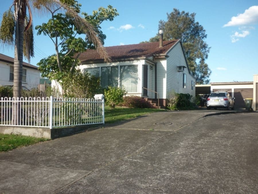 35 London Street, BERKELEY NSW 2506, Berkeley - Image 1