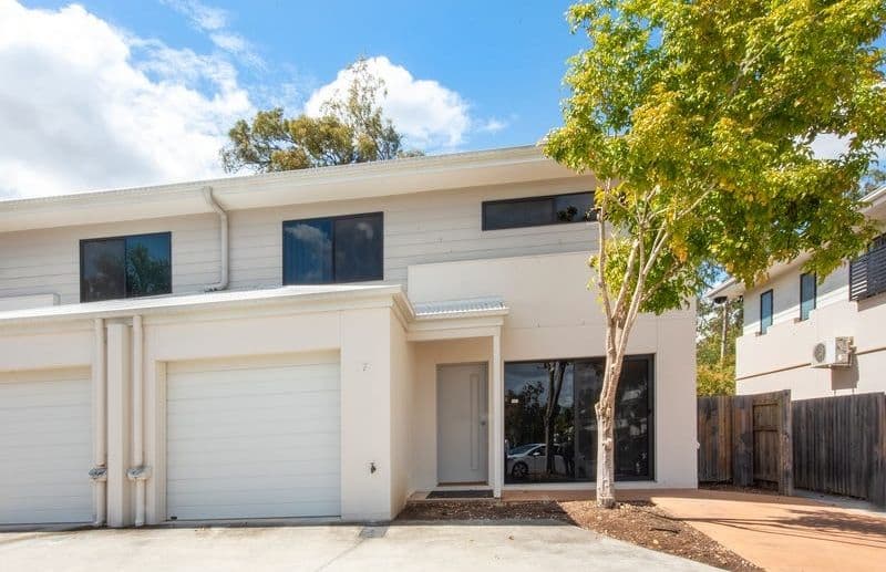 698-700 Kingston Road, Loganlea QLD 4131, Loganlea - Image 1