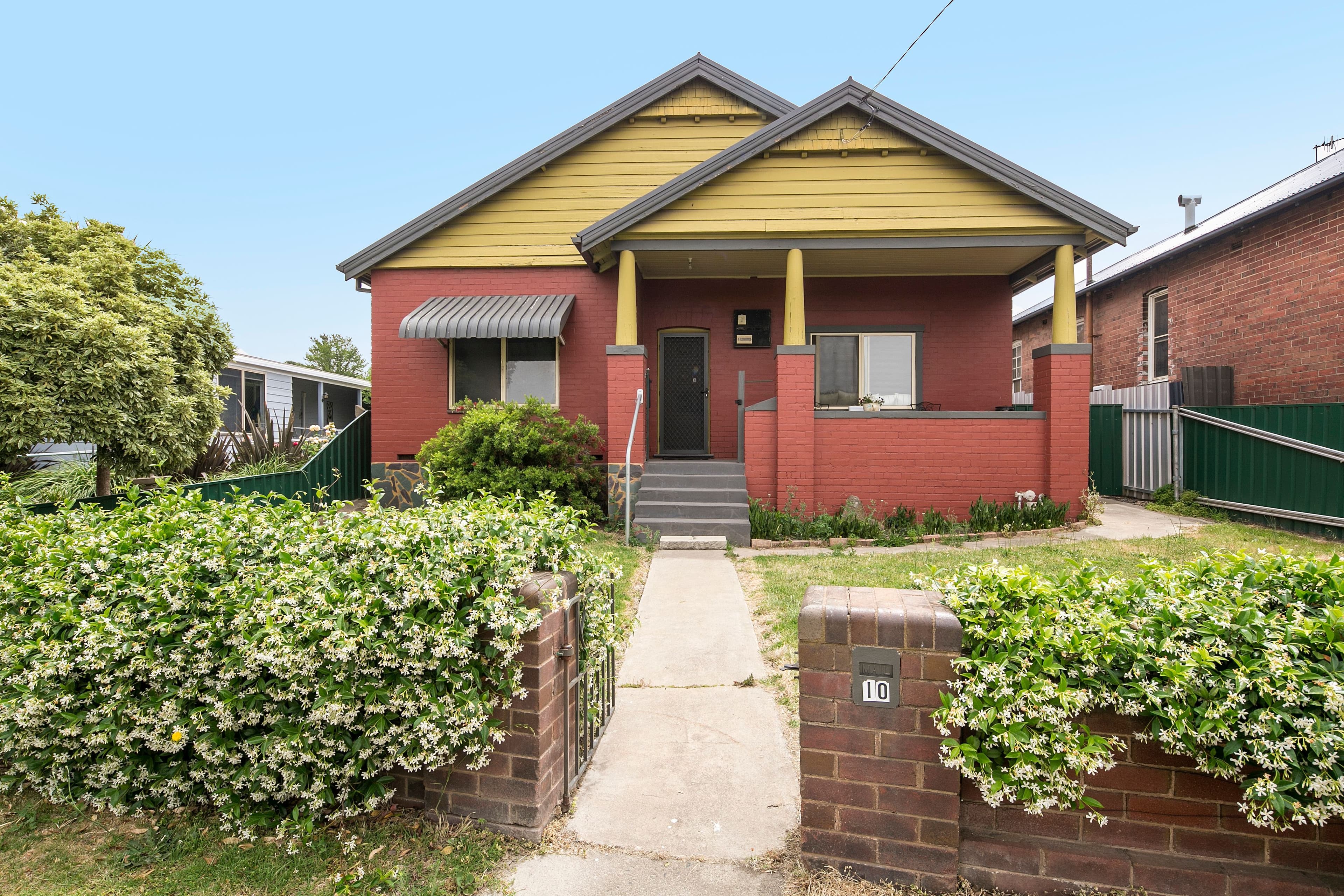 10 Sloane Street, Goulburn - Image 1