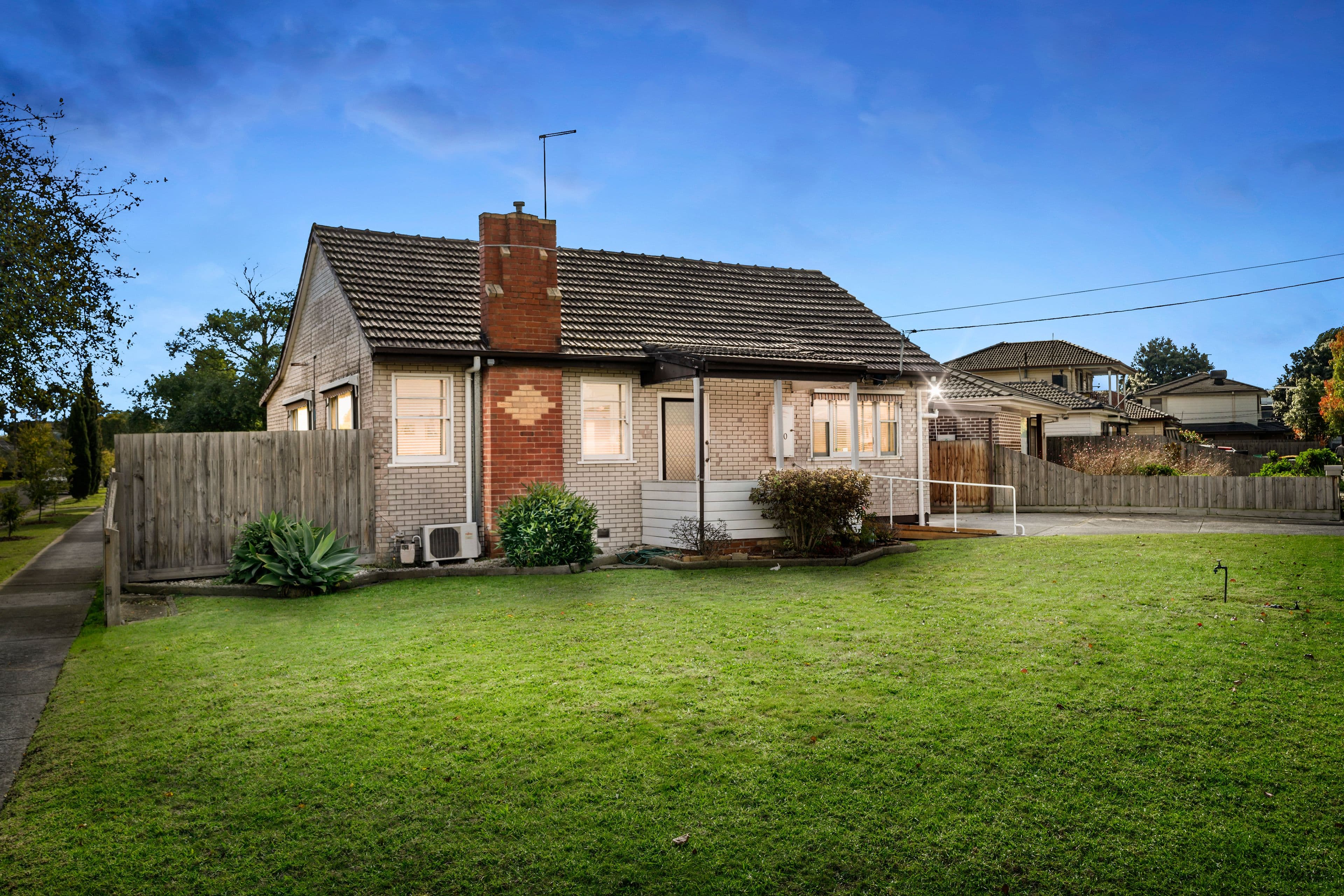 10 Aonach Street, Clayton South VIC 3169, Clayton South - Image 1