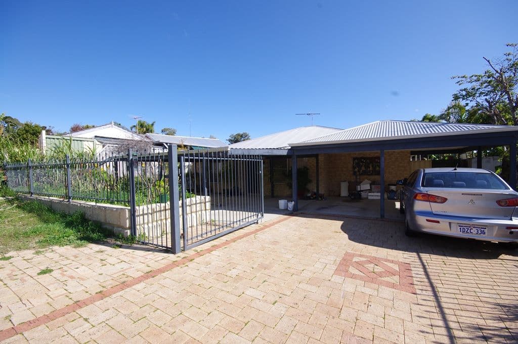 36 Amos Road, WANNEROO WA 6065, Wanneroo - Image 1