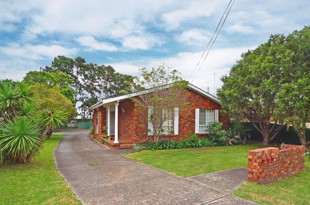36 Roberts Avenue, Barrack Heights NSW 2528, Barrack Heights - Image 1