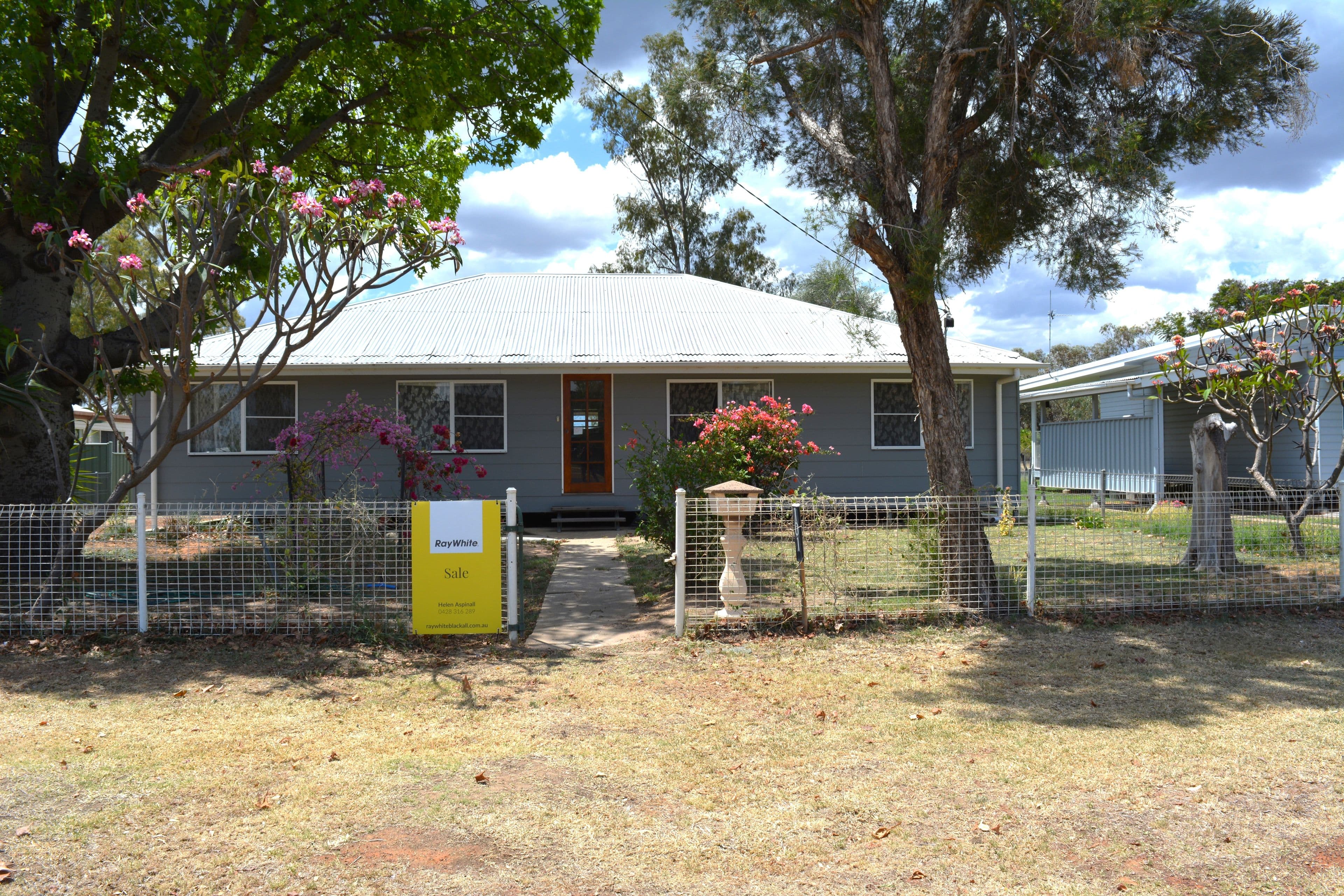101 Thistle Street, Blackall QLD 4472, Blackall - Image 1