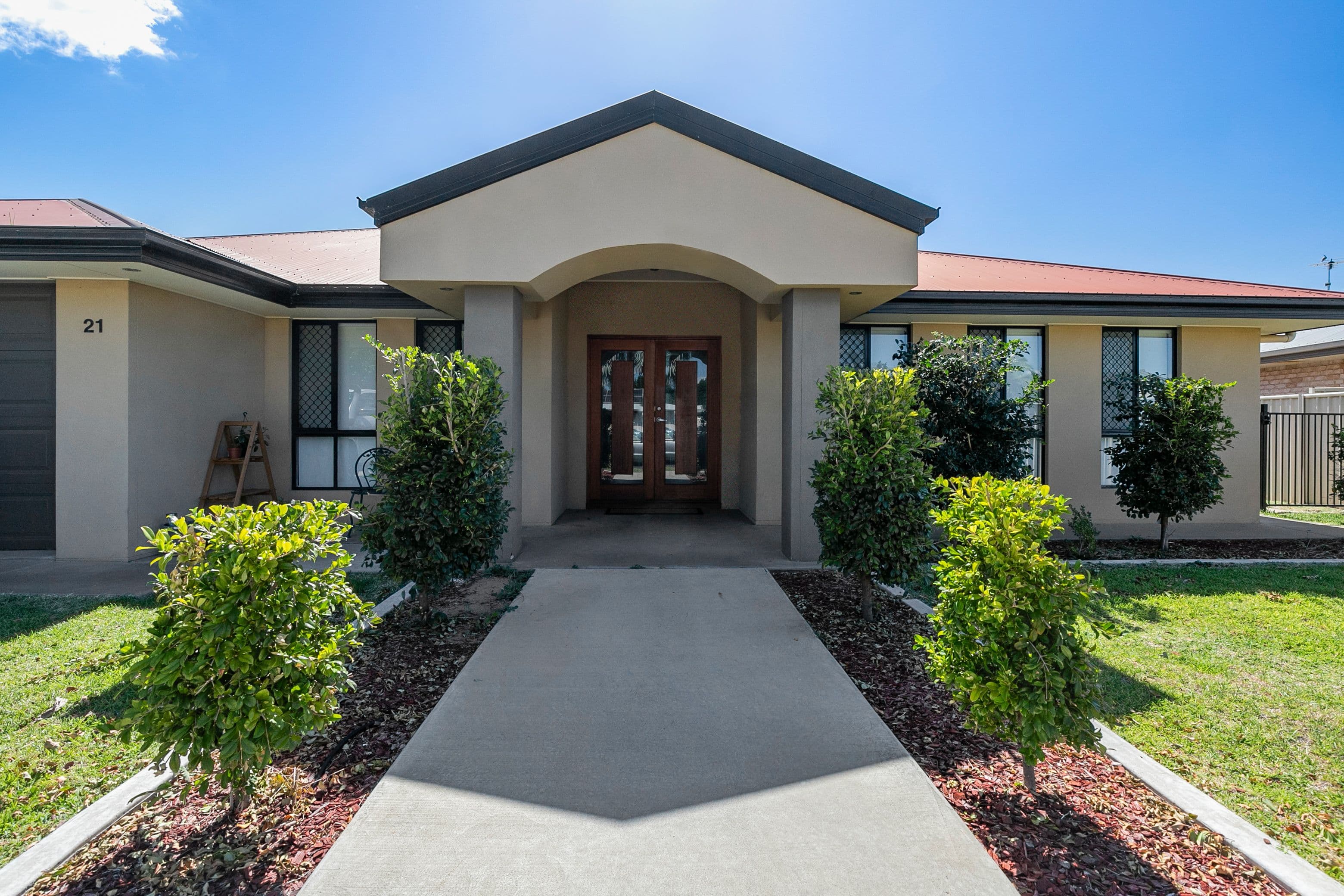 21 Mooney Crescent, Emerald QLD 4720, Emerald - Image 1