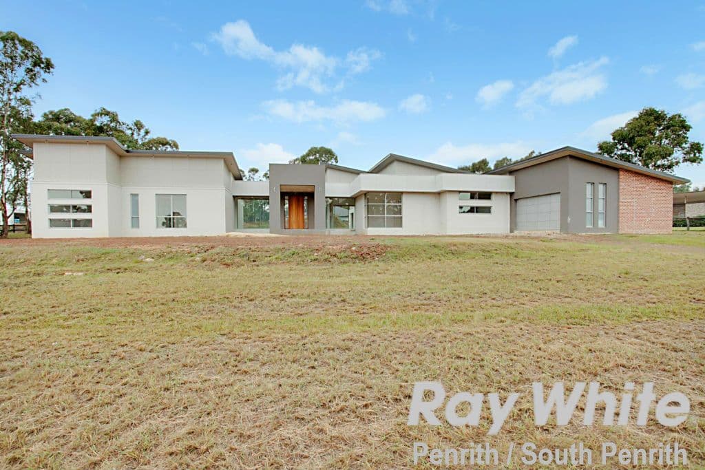 13 Twin Creeks Drive, Luddenham NSW 2745, Luddenham - Image 1