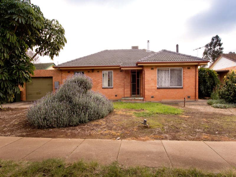 7 Robins Street, Elizabeth Downs - Image 1