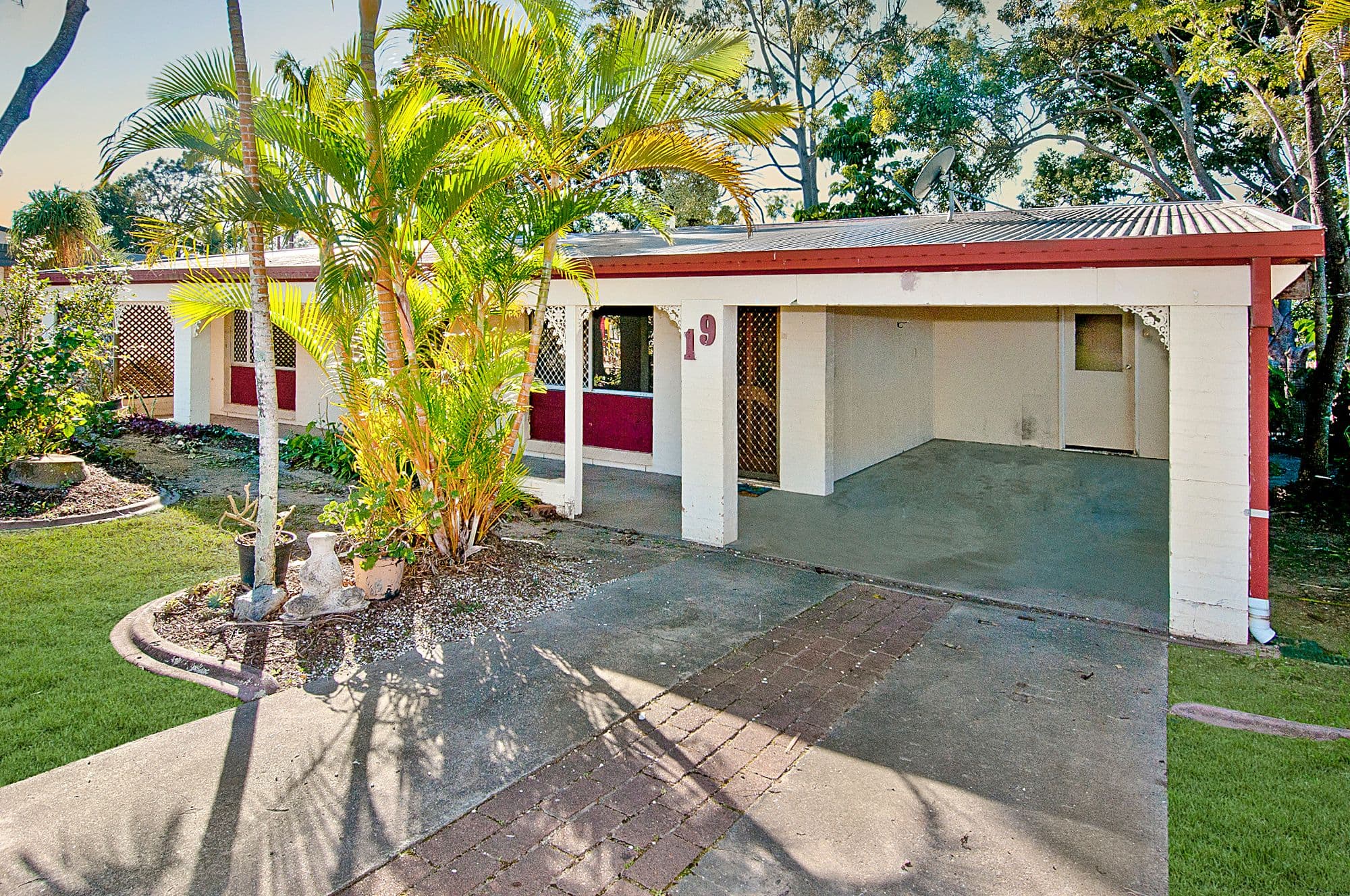 19 Crest Street, Beenleigh QLD 4207, Beenleigh - Image 1