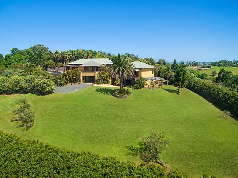 10 Wood Crescent, Coopers Shoot - Image 1