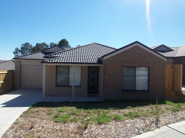 33 Pinewood Drive, CARRUM DOWNS VIC 3201, Carrum Downs - Image 1