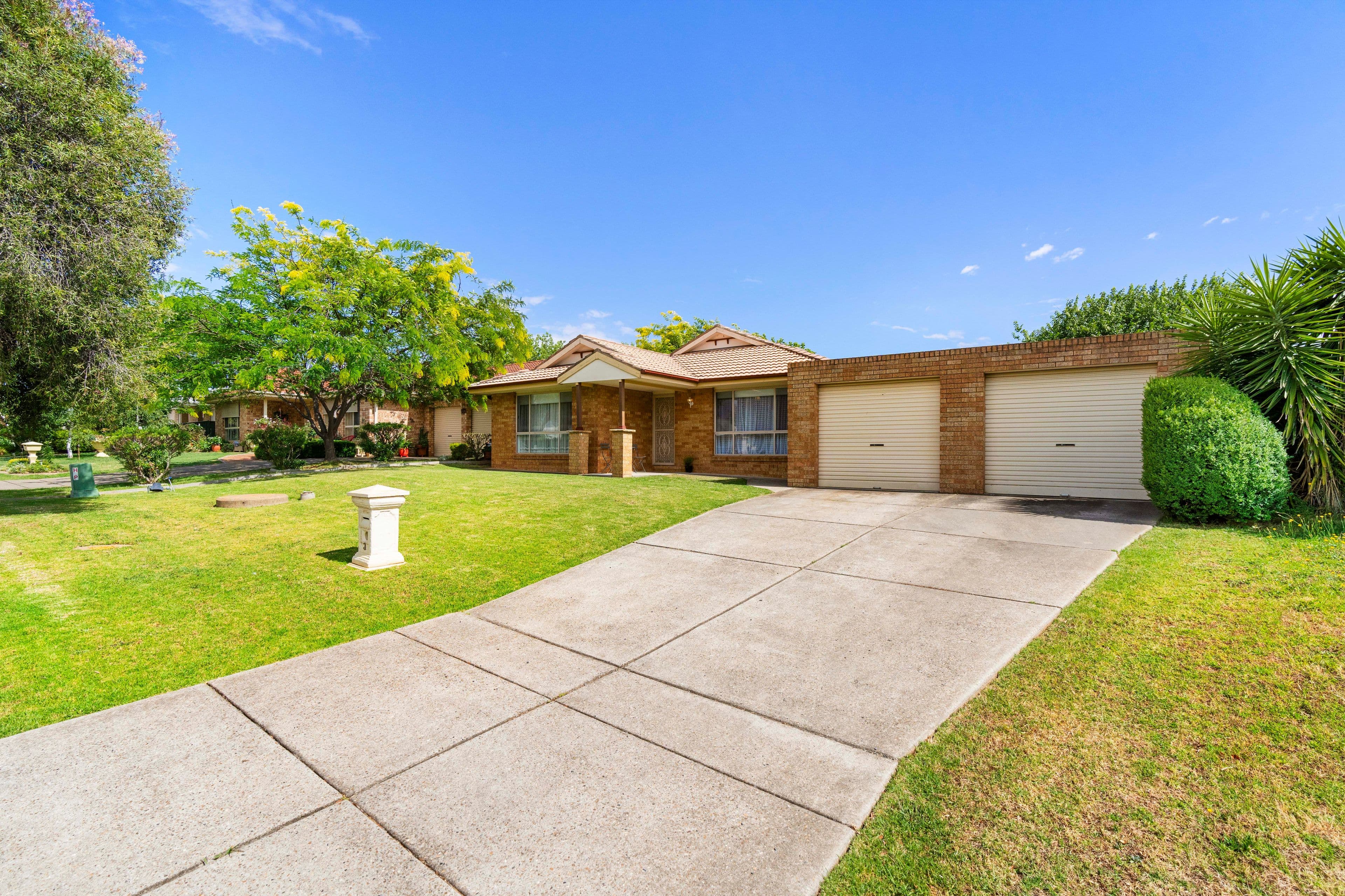 3 Tikki Place, Glenfield Park NSW 2650, Glenfield Park - Image 1