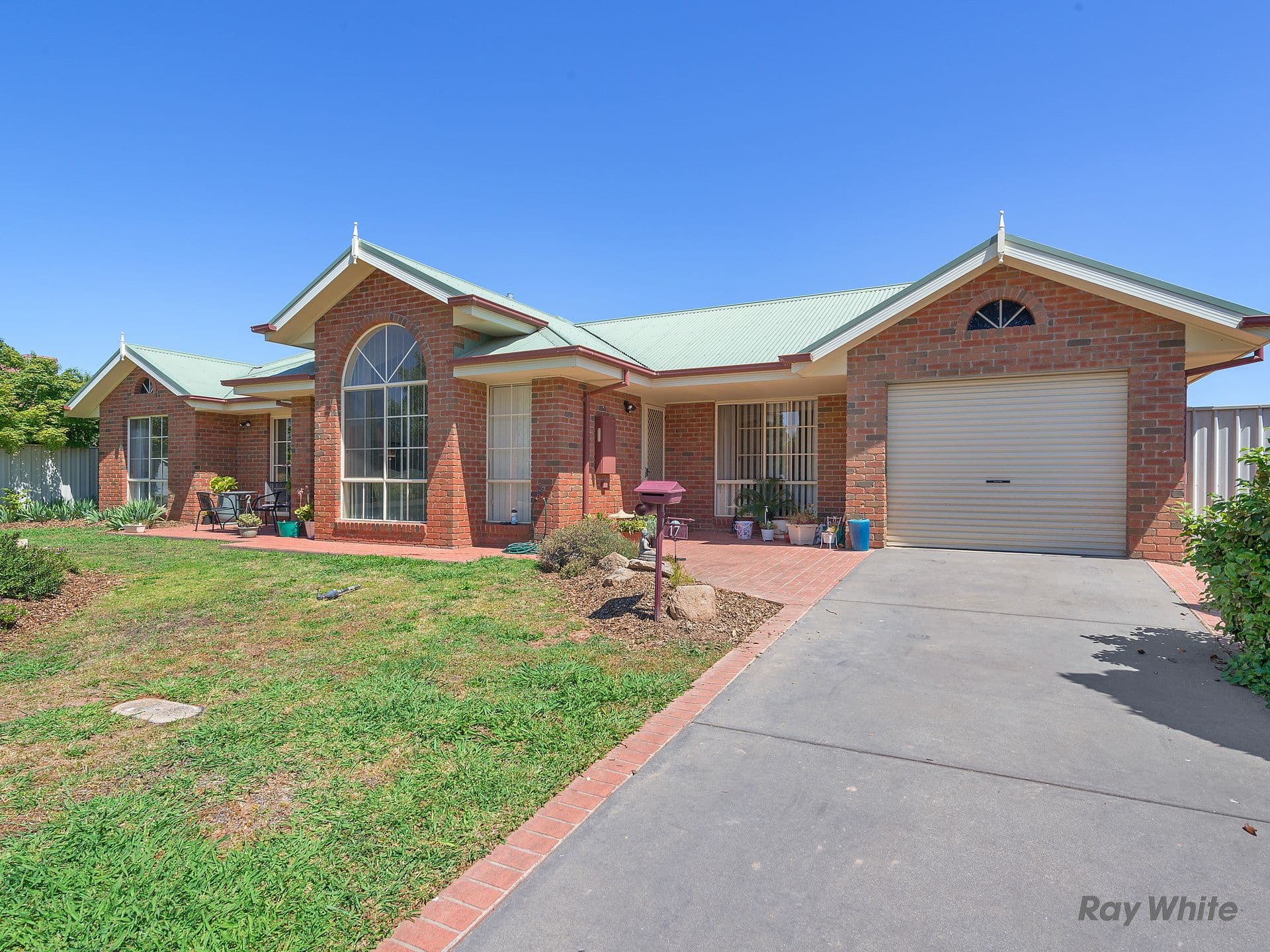 17 Grubissa Court, Benalla VIC 3672, Benalla - Image 1