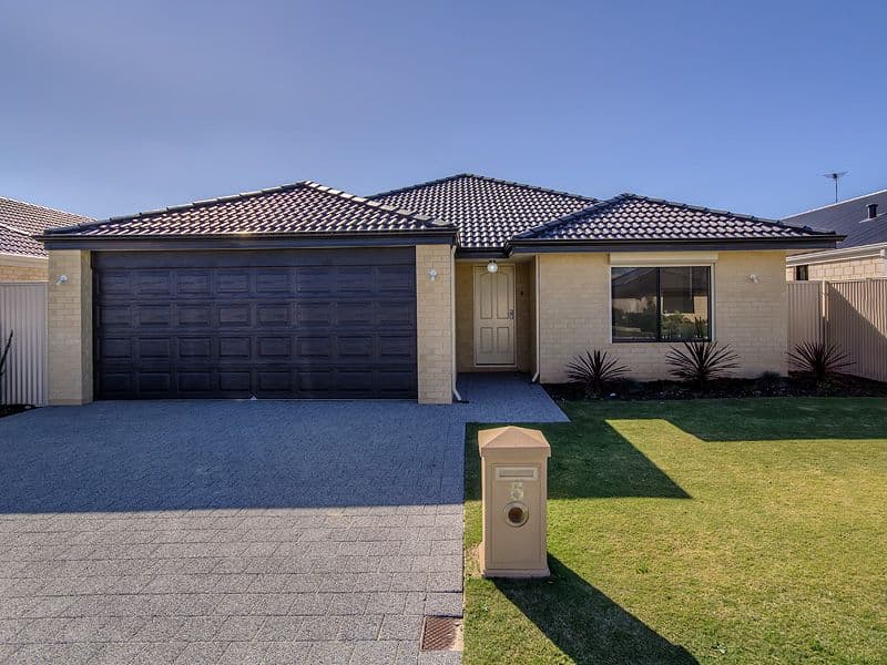5 Sunderland Way, WAIKIKI WA 6169, Waikiki - Image 1