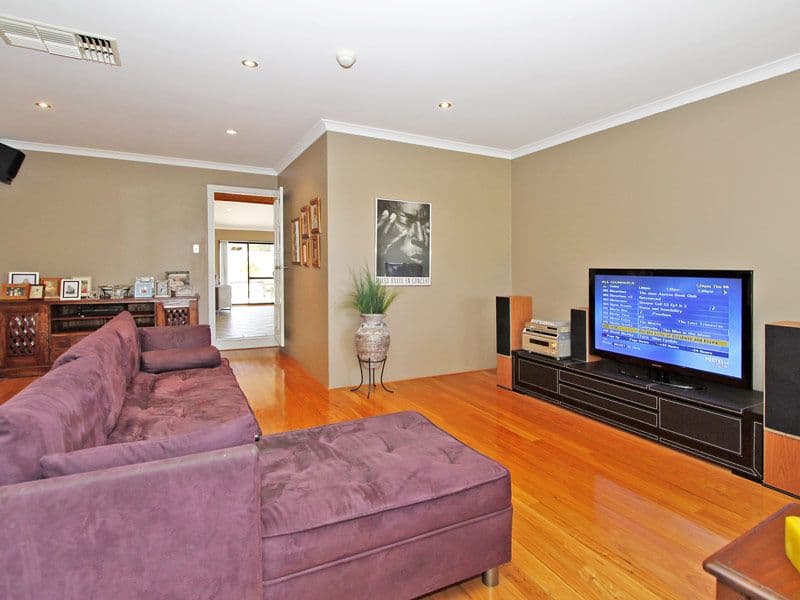 13 Willoughby Close, Redlynch, QLD, 4870, Redlynch - Image 1