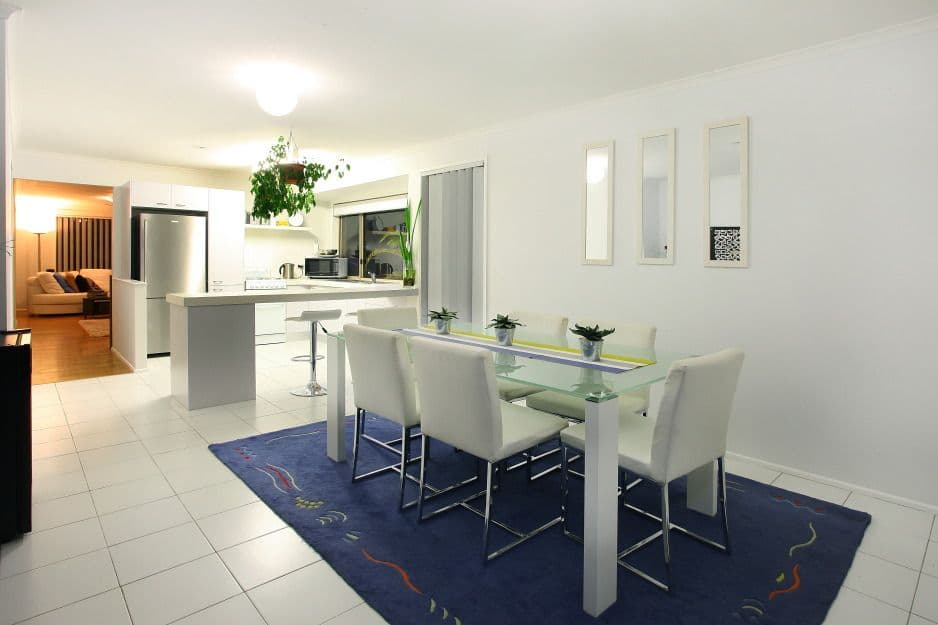 4 Widford Court, Carrara QLD 4211, Carrara - Image 1