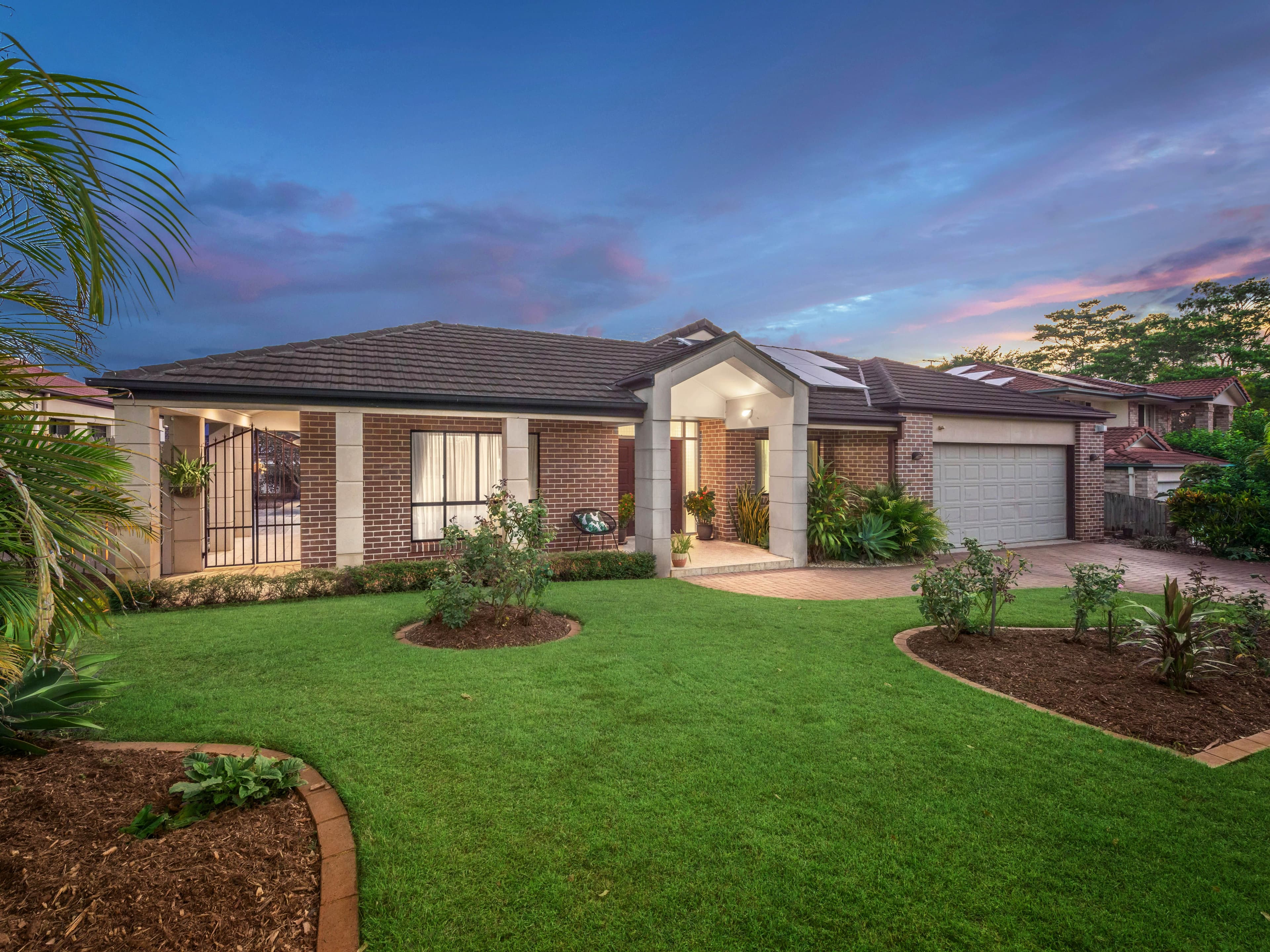 7 Woodland Street, Carindale QLD 4152, Carindale - Image 1