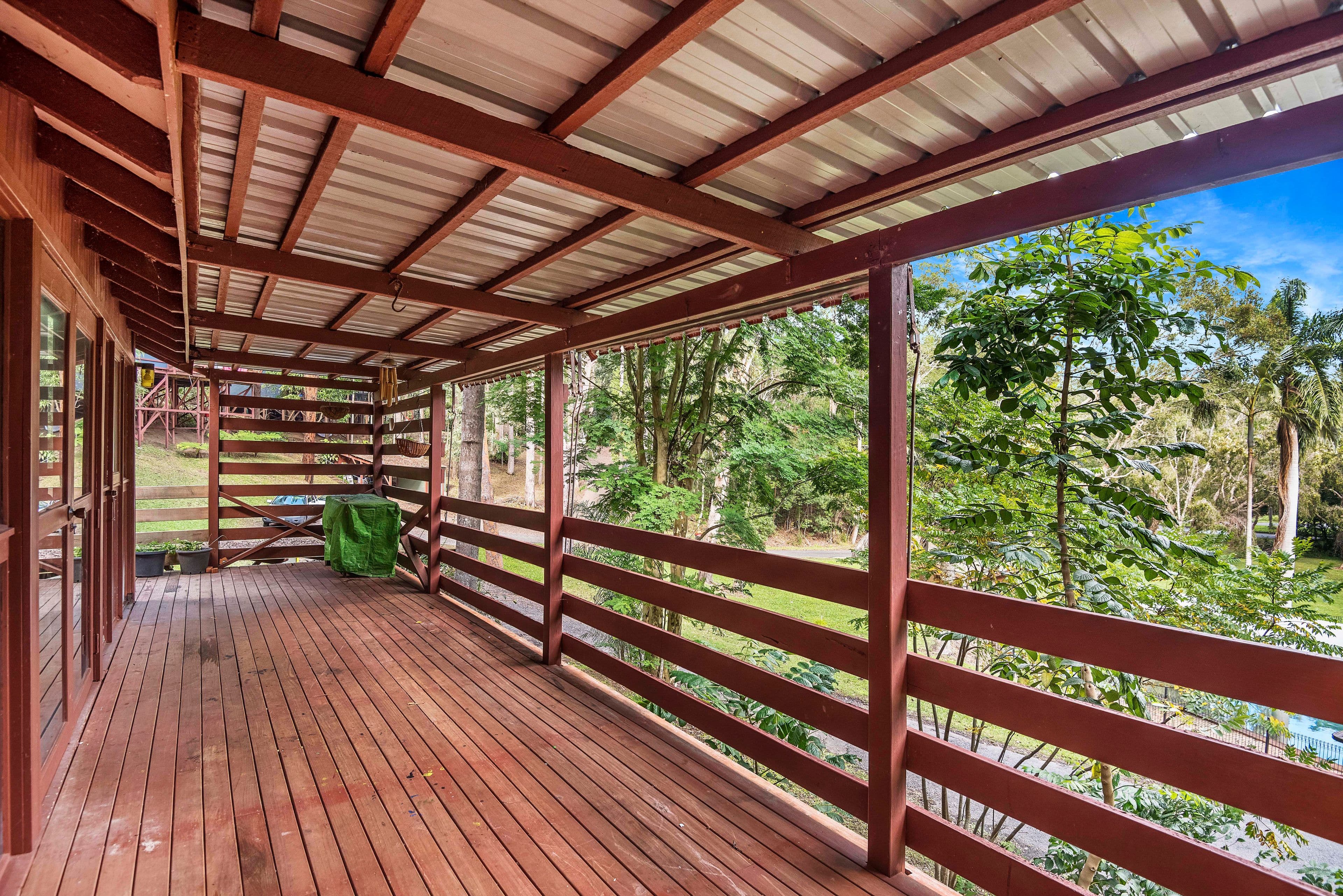 19 Tanglewood Drive, Tanglewood - Image 1