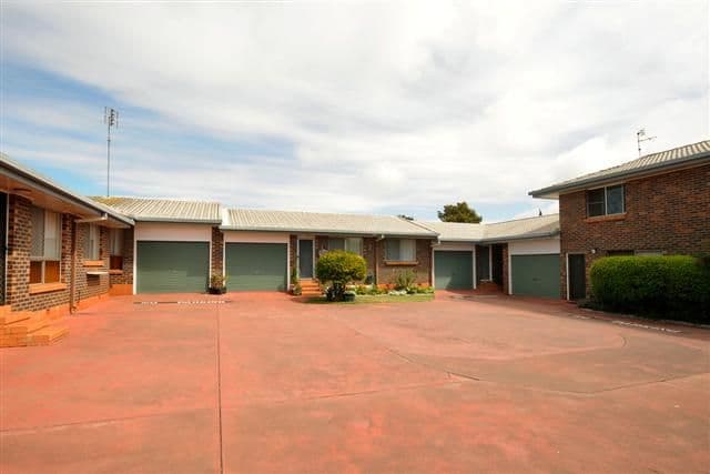 335 West Street, HARRISTOWN QLD 4350, Harristown - Image 1