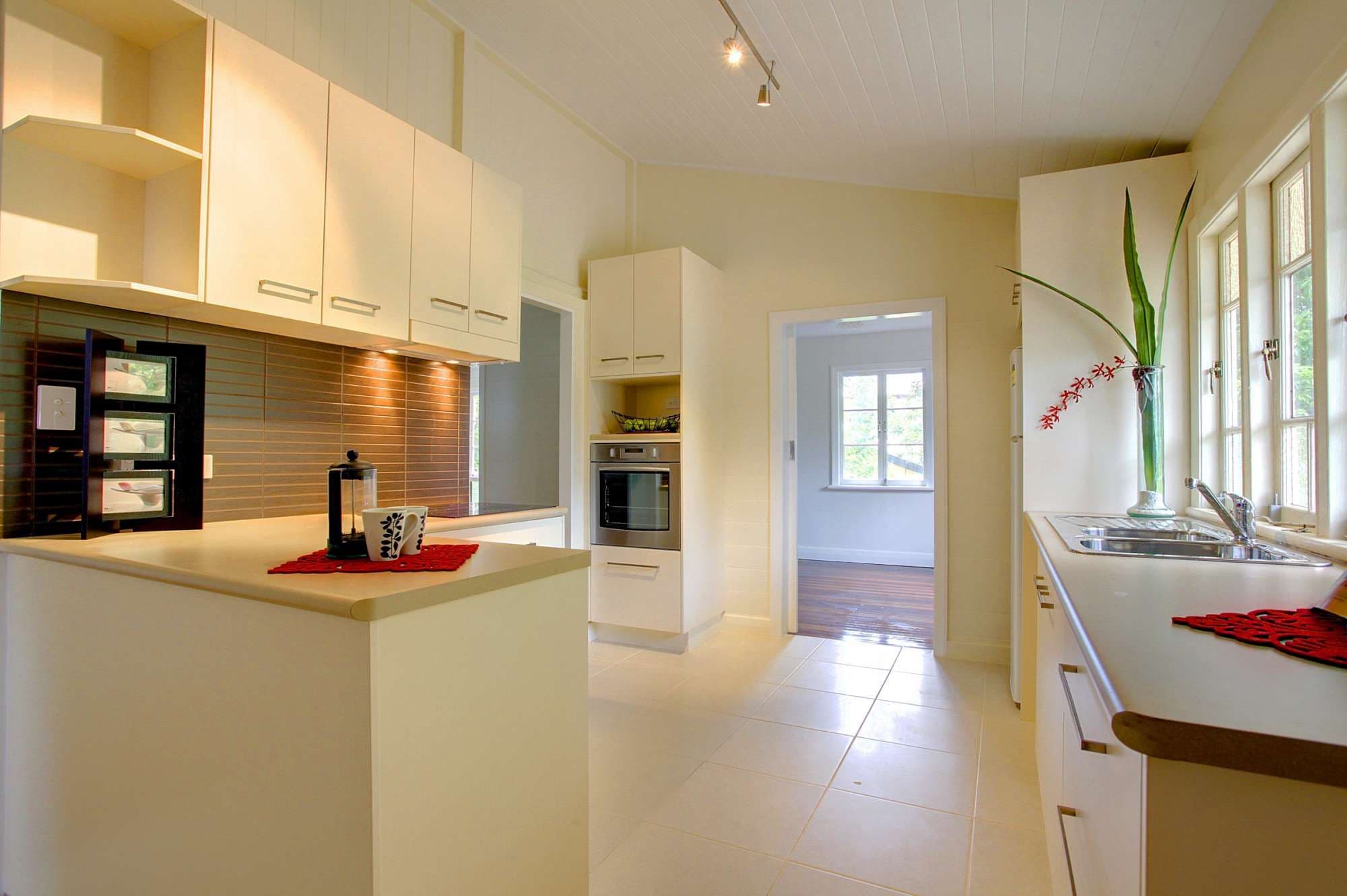 90 Queens Road, HERMIT PARK QLD 4812, Hermit Park - Image 1