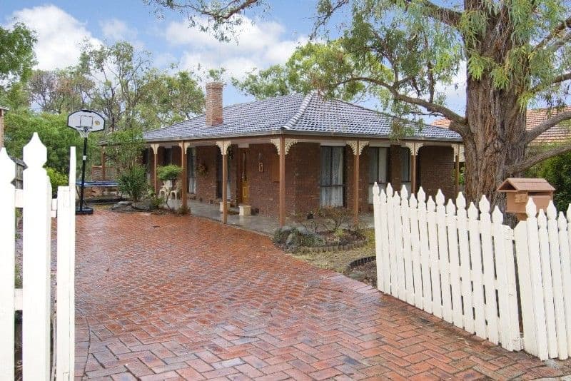 5 Miowera Green, GREENSBOROUGH VIC 3088, Greensborough - Image 1